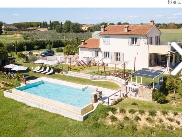 Casa indipendente in vendita a Cortona AR