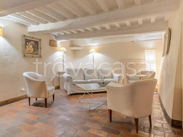 Casa indipendente in vendita a Cortona piazza della Repubblica