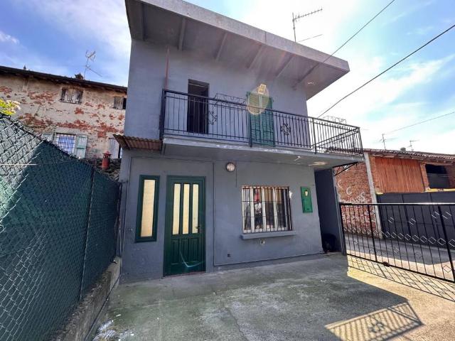 Casa indipendente in vendita a Corte de' Cortesi con Cignone CR