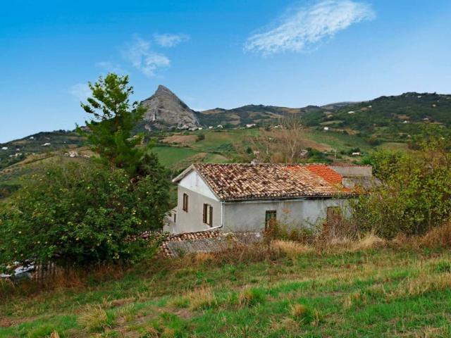 Casa indipendente in vendita a Corvara PE