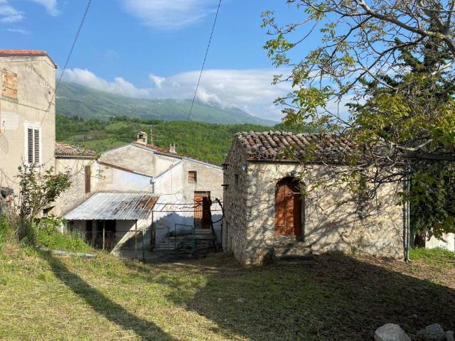 Casa indipendente in vendita a Corvara PE