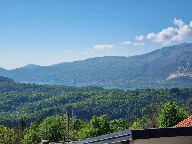 Casa indipendente in vendita a Cossogno VB