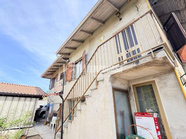 Casa indipendente in vendita a Cossato BI