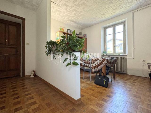 Casa indipendente in vendita a Cossato BI