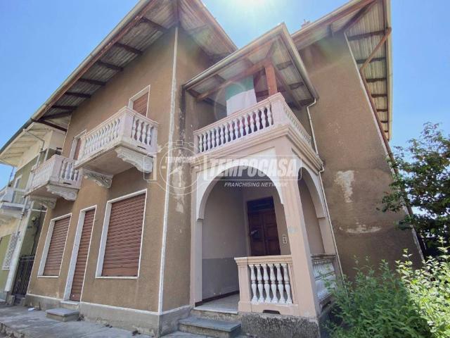 Casa indipendente in vendita a Cossato BI
