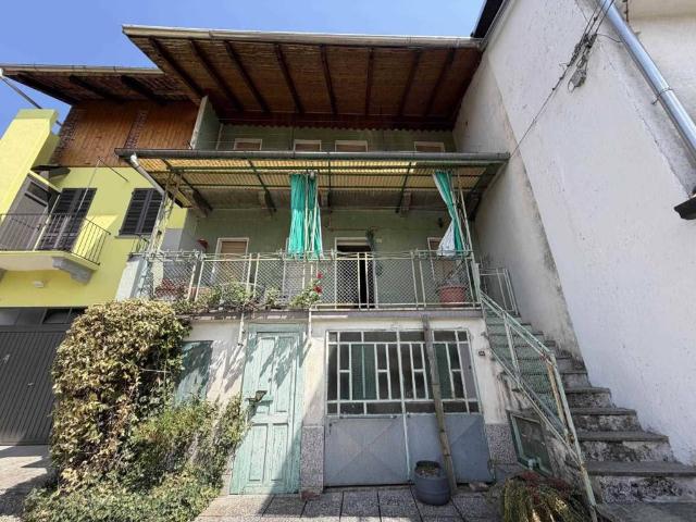 Casa indipendente in vendita a Cossato BI