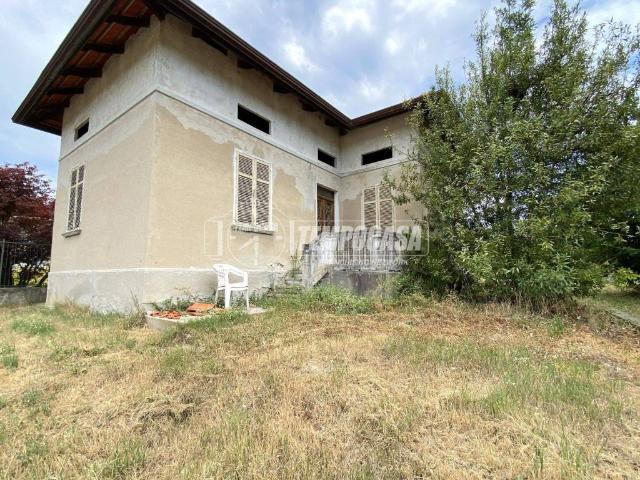 Casa indipendente in vendita a Cossato BI