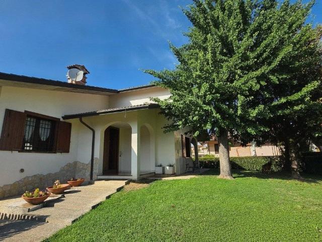 Casa indipendente in vendita a Costabissara VI