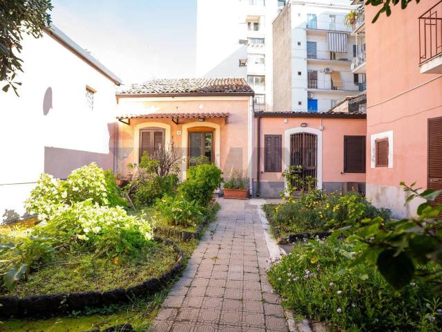 Casa indipendente in vendita a Catania