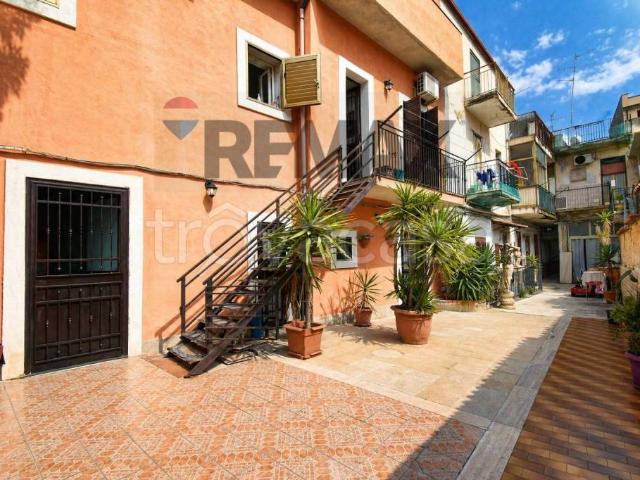 Casa indipendente in vendita a Catania via Principe Nicola, 157, Rotolo
