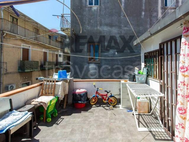 Casa indipendente in vendita a Catania via Testulla, 160 b, Via delle Calcare