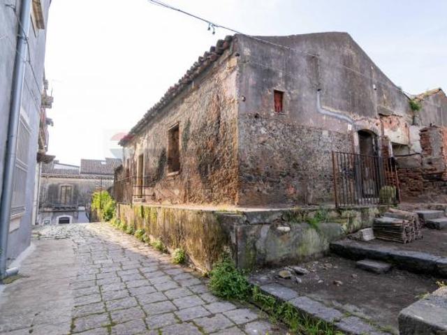 Casa Indipendente in vendita a Catania, Centro Storico