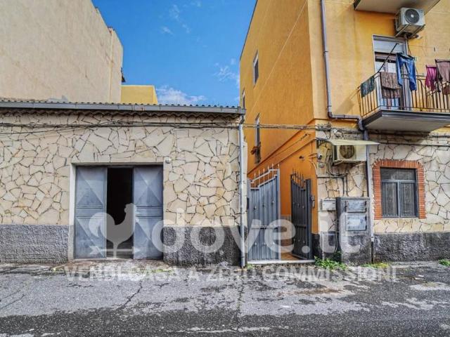 Casa indipendente in vendita a Catania, Palermo Indipendenza