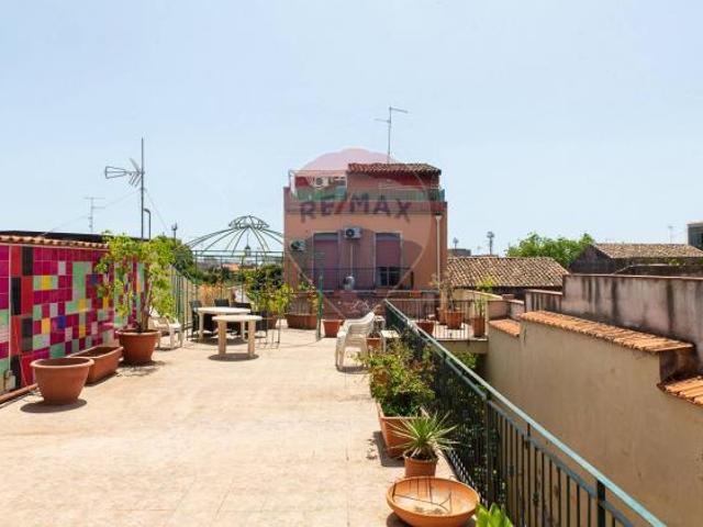 Casa Indipendente in vendita a Catania, Picanello