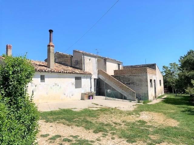 Casa indipendente in vendita a Catignano PE