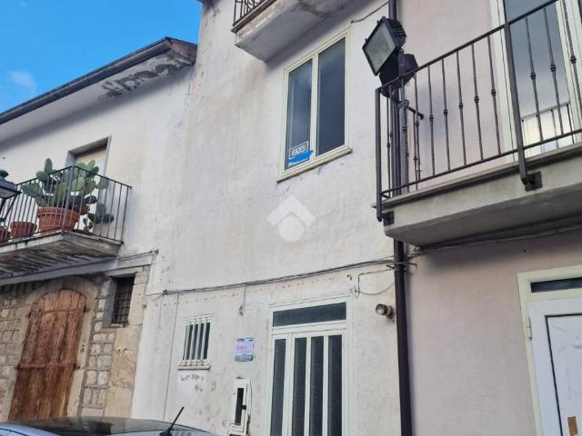 Casa indipendente in vendita a Cautano BN