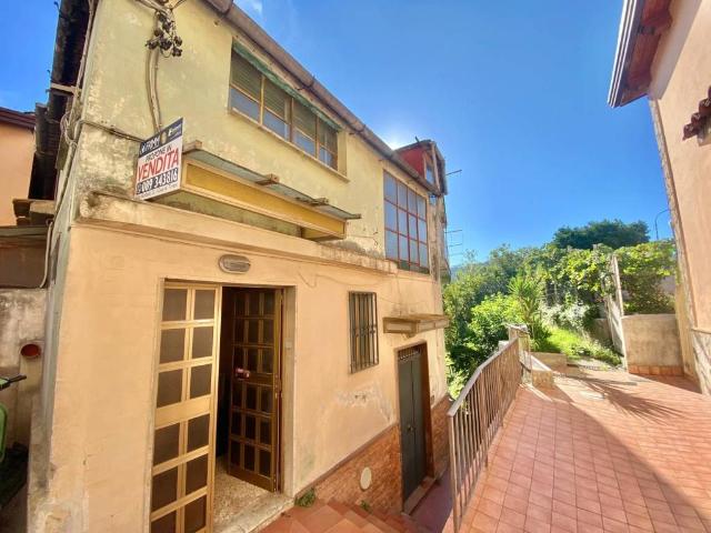 Casa indipendente in vendita a Cava de' Tirreni SA