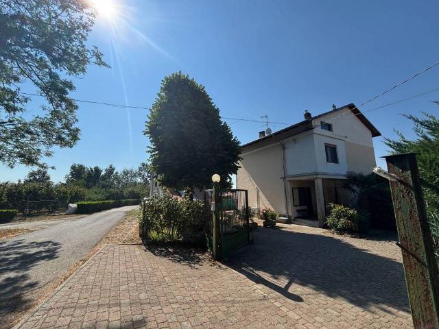 Casa indipendente in vendita a Cavaglià BI