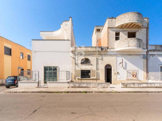 Casa indipendente in vendita a Cavallino LE