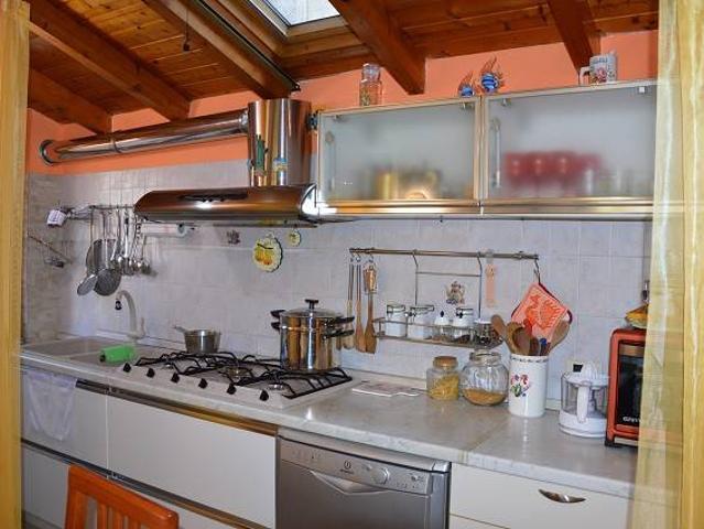 Casa indipendente in vendita a Cavaria con Premezzo VA