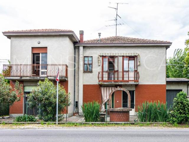 Casa indipendente in vendita a Cavezzo MO