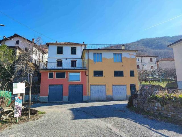 Casa indipendente in vendita a Cabella Ligure AL