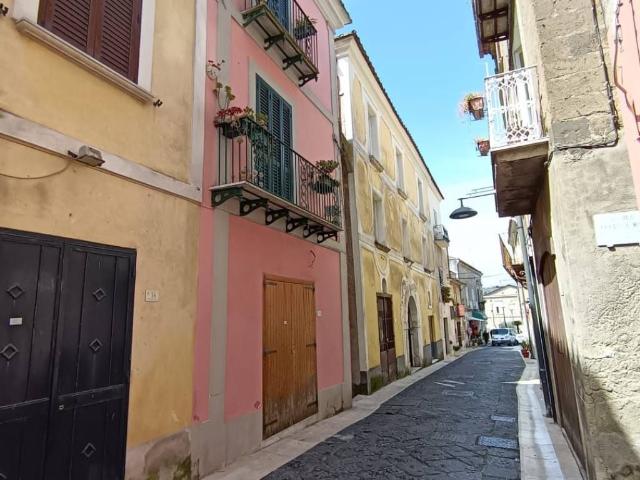 Casa indipendente in vendita a Caiazzo CE