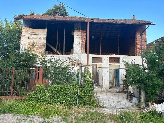 Casa indipendente in vendita a Cairate VA