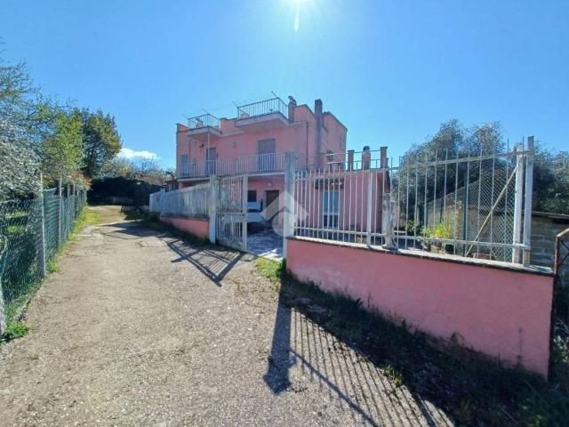Casa indipendente in vendita a Calcata VT