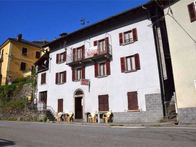 Casa indipendente in vendita a Calasca Castiglione VB