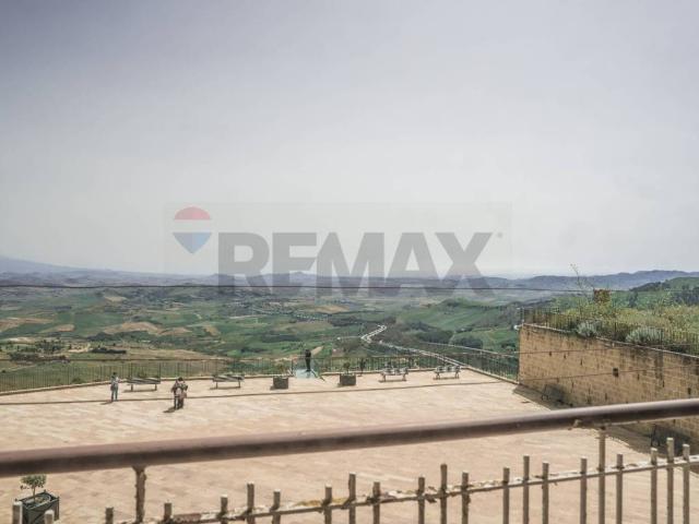 Casa indipendente in vendita a Calascibetta EN