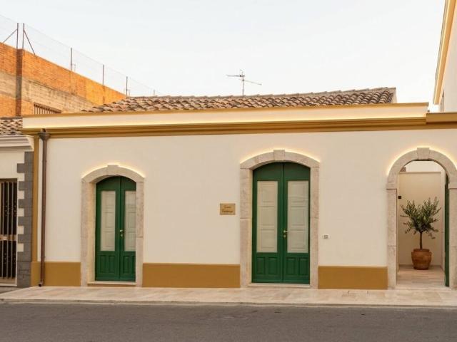 Casa indipendente in vendita a Calatabiano CT