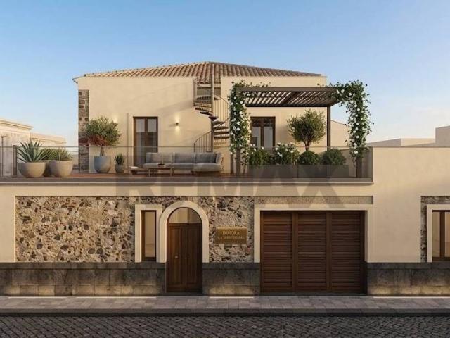 Casa indipendente in vendita a Calatabiano CT