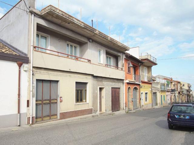Casa indipendente in vendita a Calatabiano CT