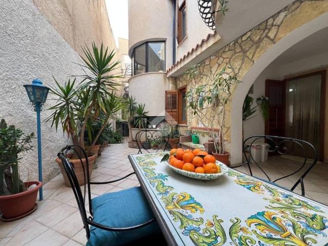 Casa indipendente in vendita a Calatafimi Segesta TP