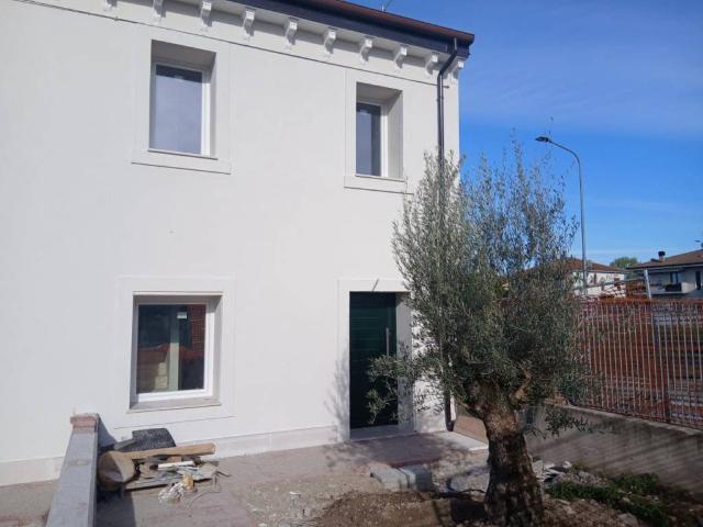 Casa indipendente in vendita a Caldiero VR