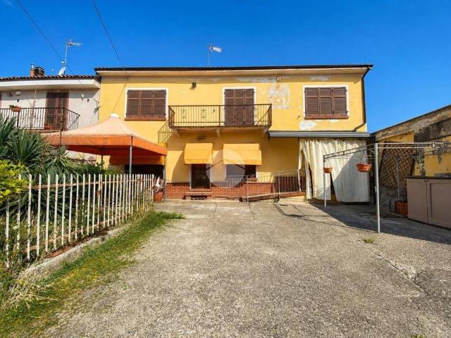 Casa indipendente in vendita a Calliano AT