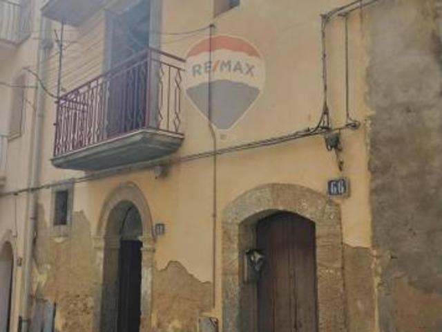Casa Indipendente in vendita a Caltagirone