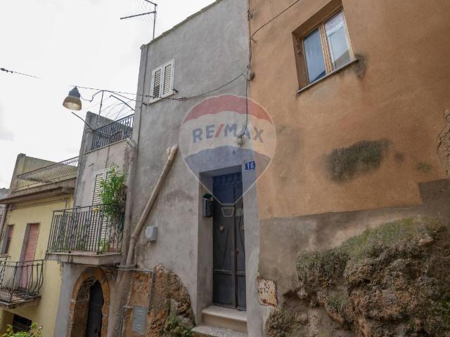 Casa indipendente in vendita a Caltagirone