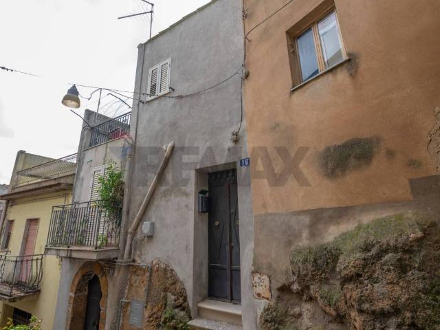 Casa indipendente in vendita a Caltagirone CT
