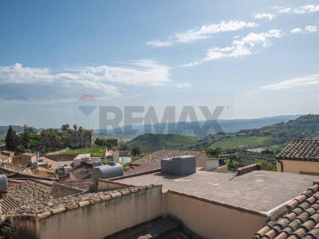 Casa indipendente in vendita a Caltagirone CT