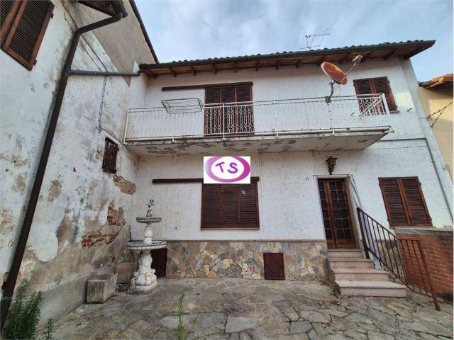 Casa indipendente in vendita a Camagna Monferrato AL