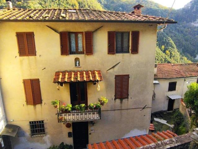 Casa indipendente in vendita a Camaiore