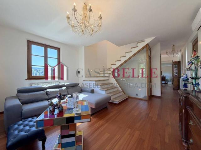 Casa indipendente in vendita a Camaiore