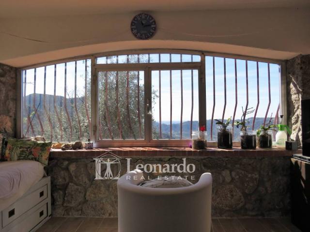 Casa indipendente in vendita a Camaiore LU