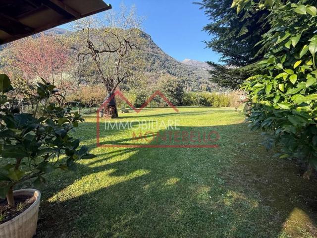 Casa indipendente in vendita a Camaiore LU