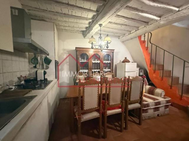 Casa indipendente in vendita a Camaiore LU