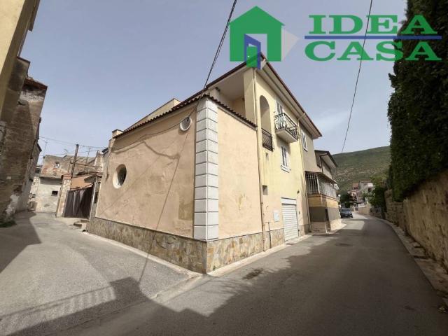 Casa indipendente in vendita a Camigliano CE