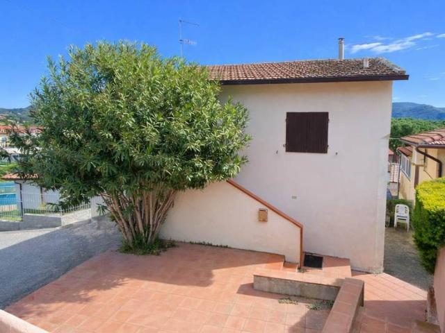 Casa indipendente in vendita a Campo nell'Elba LI