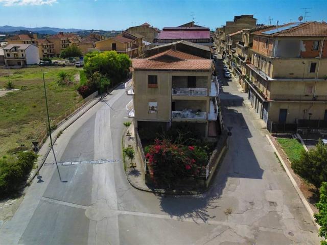 Casa indipendente in vendita a Campobello di Licata AG